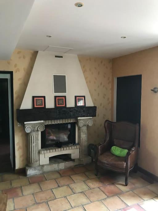 Moulin Sous La Vergne Nanteuil-en-Vallee Bagian luar foto
